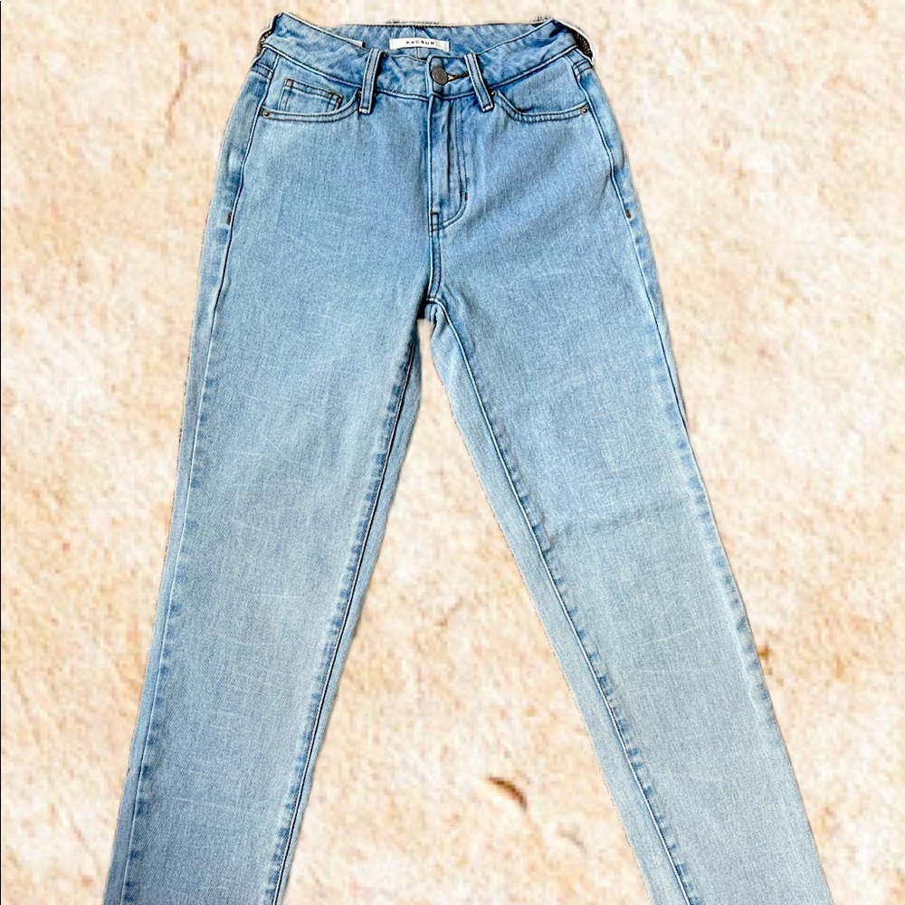 PacSun Mom Jeans (Size 22) Light Wash